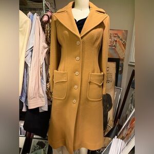 Women's camel wool fitted Coat